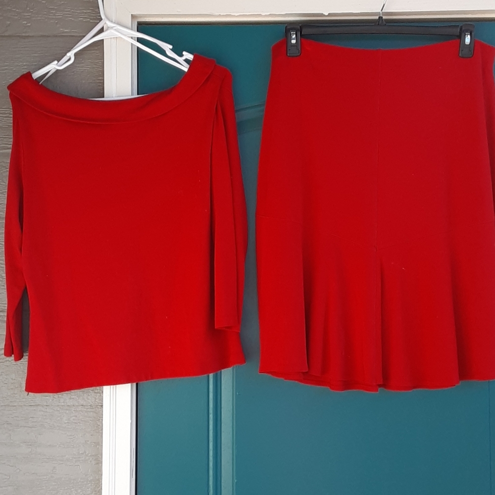 Red 2pc red suit